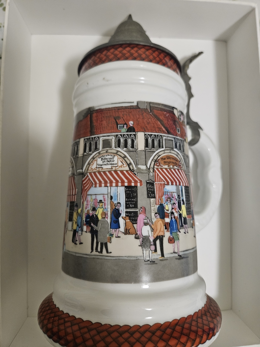 White and Red Ceramic Beer Stein with Decorative Pewter Lid - Picture 5 of 10